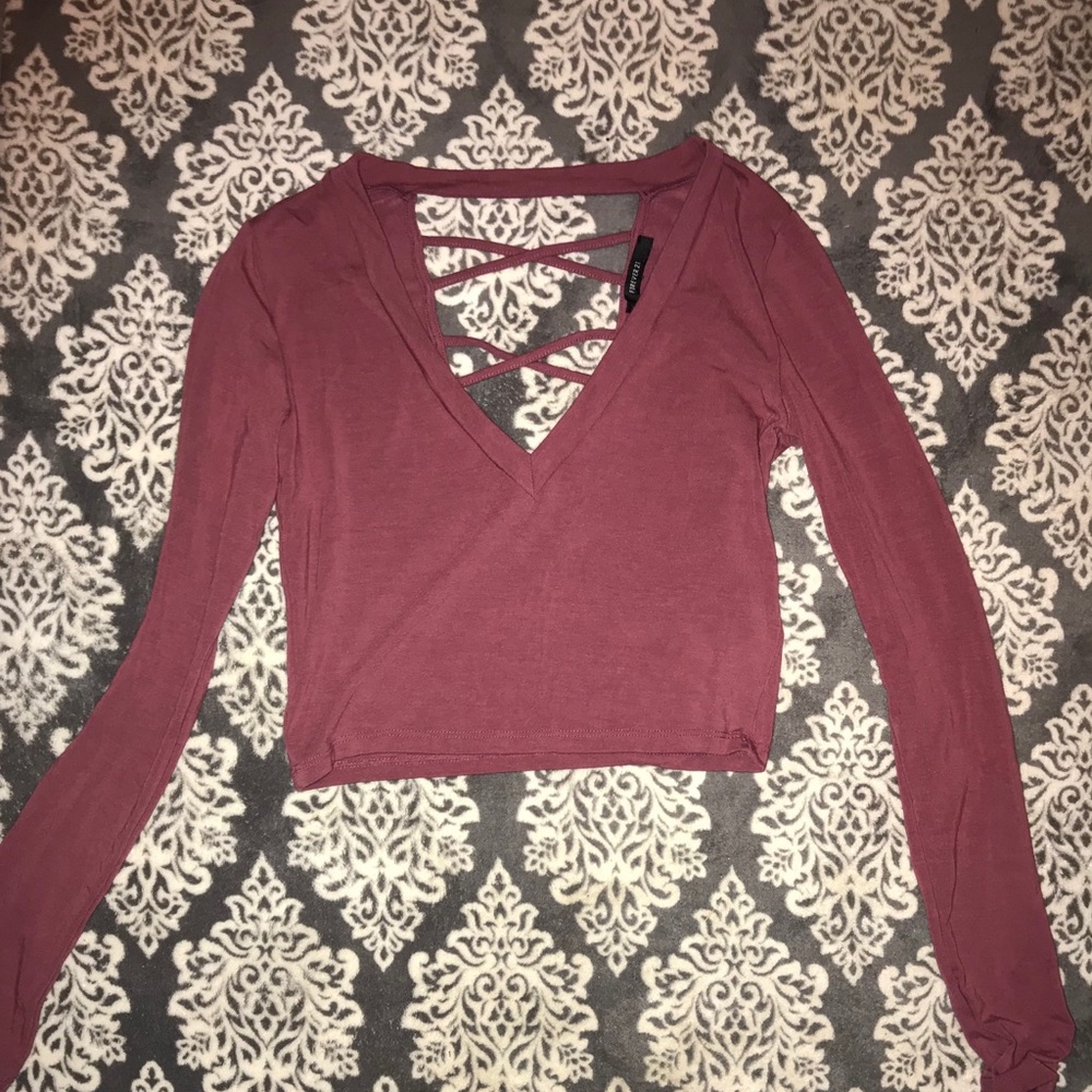 Long sleeve shirt.